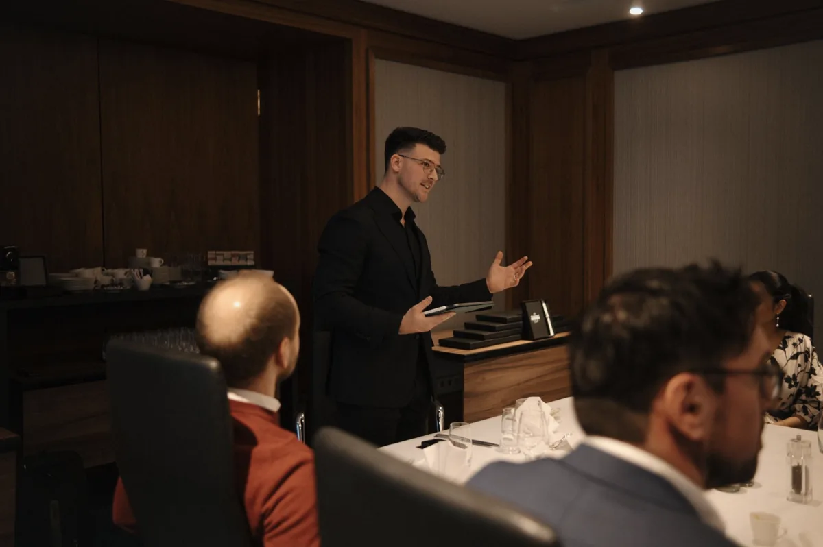EXECUTIVE ROUNDTABLES